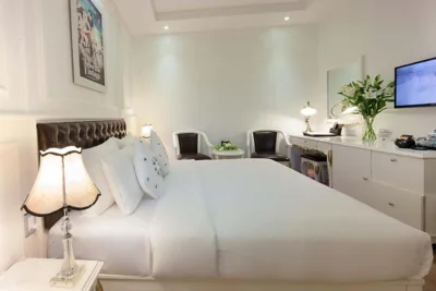 Saigon Tranquil 豪华房 — Alagon Saigon Hotel & Spa